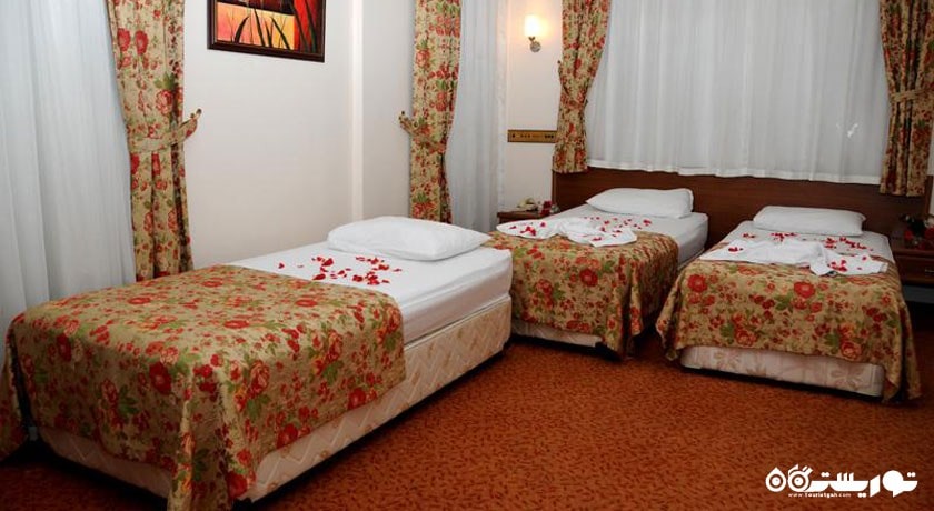 تخت های اتاق تریپل